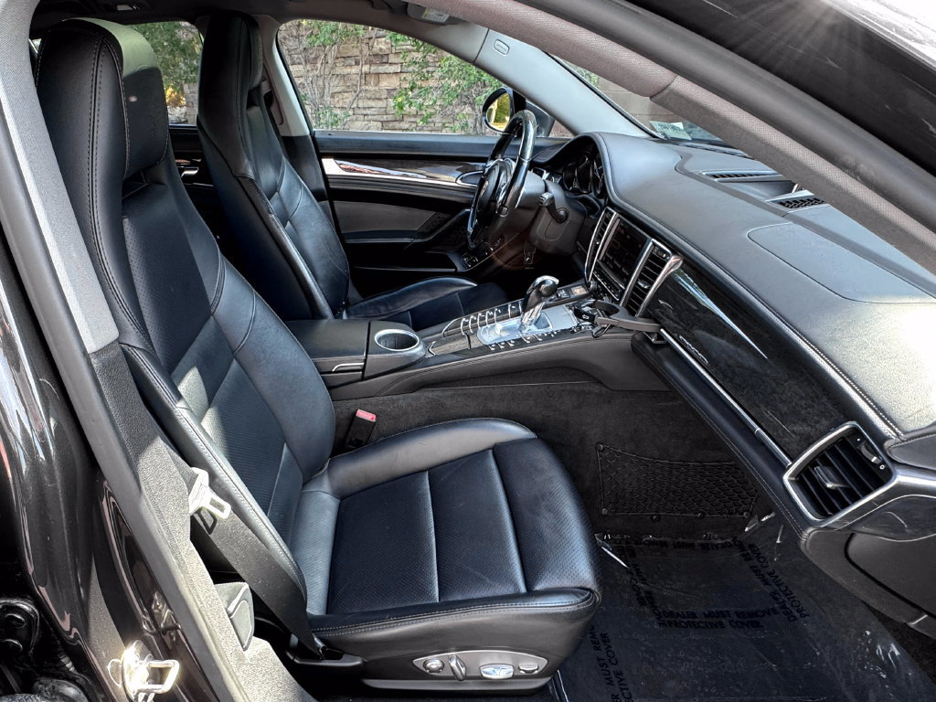 Used 2012 Porsche Panamera 4S image 38