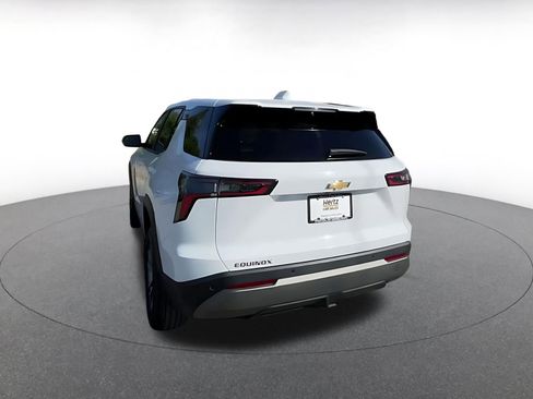 Used 2025 Chevrolet Equinox LT image 16