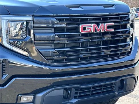 Used 2024 GMC Sierra 1500 Elevation image 2