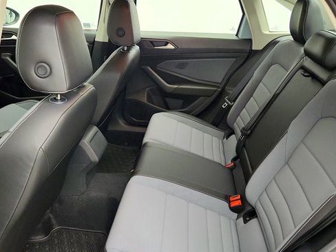 Used 2025 Volkswagen Jetta SE FWD image 20