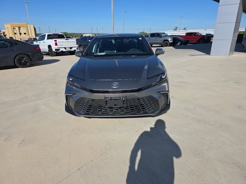 Certified 2025 Toyota Camry SE w/ Convenience Package FWD image 2