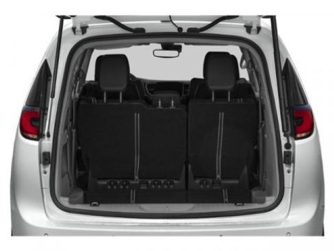 Used 2024 Chrysler Pacifica Touring-L FWD image 14