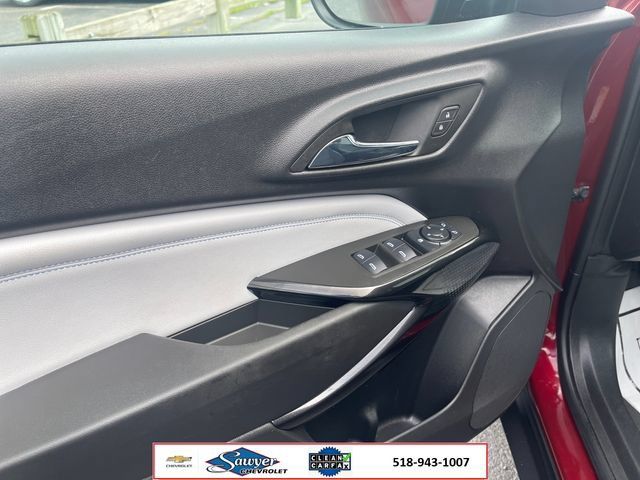 Used 2024 Chevrolet Trax LT w/ Driver Confidence Package FWD image 11