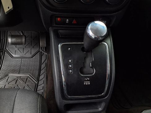Used 2016 Jeep Patriot Sport w/ Power Value Group FWD image 11