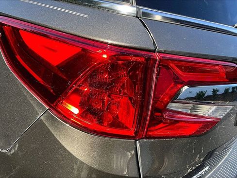 Used 2019 Honda Odyssey EX-L image 32