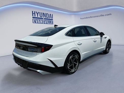 New 2026 Hyundai Sonata SEL FWD image 3