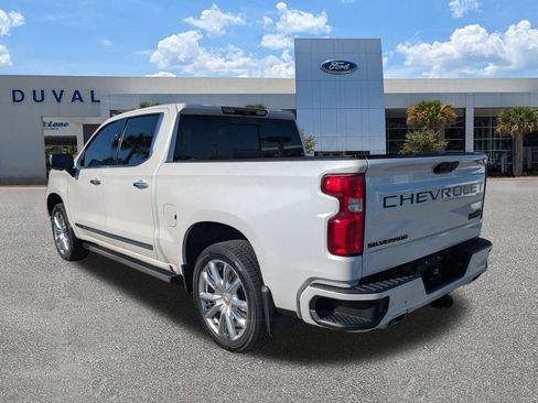 Used 2022 Chevrolet Silverado 1500 High Country w/ High Country Premium Package image 6