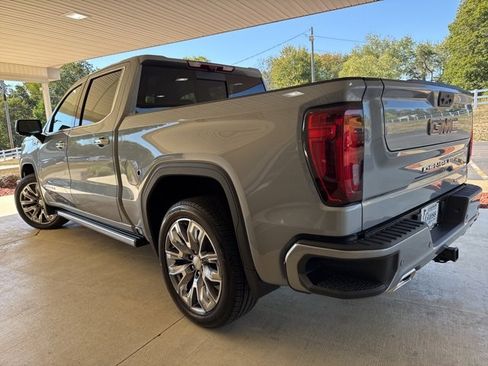 New 2026 GMC Sierra 1500 Denali w/ Denali Reserve Package image 9
