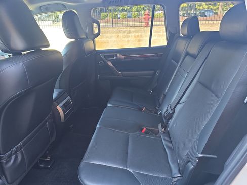 Used 2014 Lexus GX 460 Luxury w/ Preferred Accessory Package AWD/4WD image 14