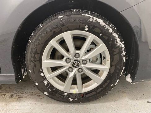 Used 2026 Toyota Camry LE image 8