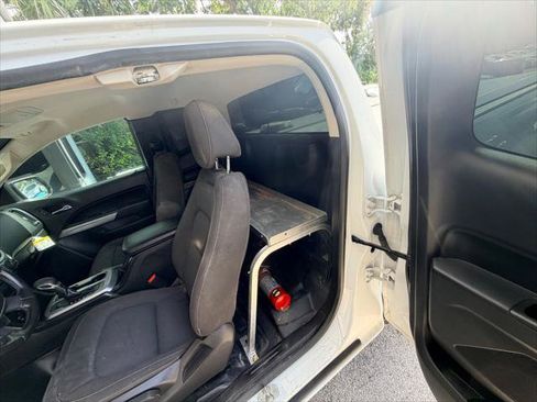 Used 2022 Chevrolet Colorado LT w/ Fleet Safety Package RWD image 18