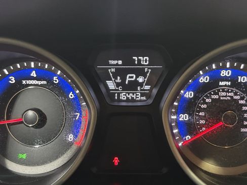 Used 2016 Hyundai Elantra Value Edition FWD image 19
