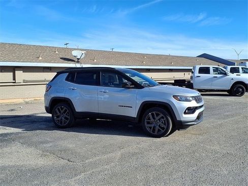 New 2026 Jeep Compass Limited image 20