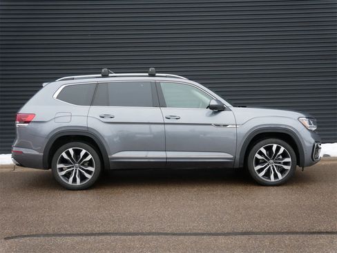 Used 2022 Volkswagen Atlas SEL Premium image 25