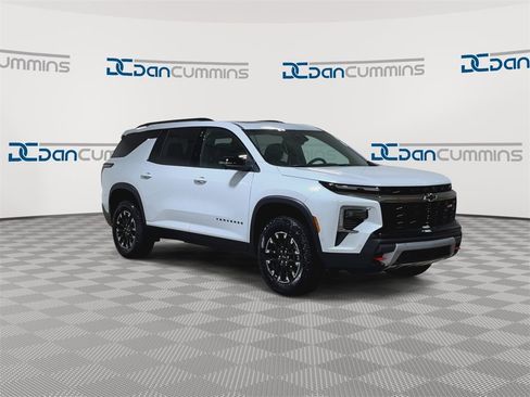 New 2026 Chevrolet Traverse Z71 w/ Enhanced Driving Package image 2