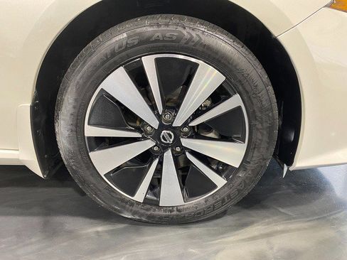 Used 2019 Nissan Altima 2.5 SV image 8