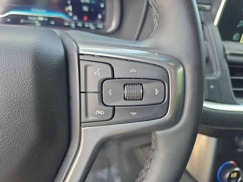 Used 2024 Chevrolet Suburban Premier RWD image 25