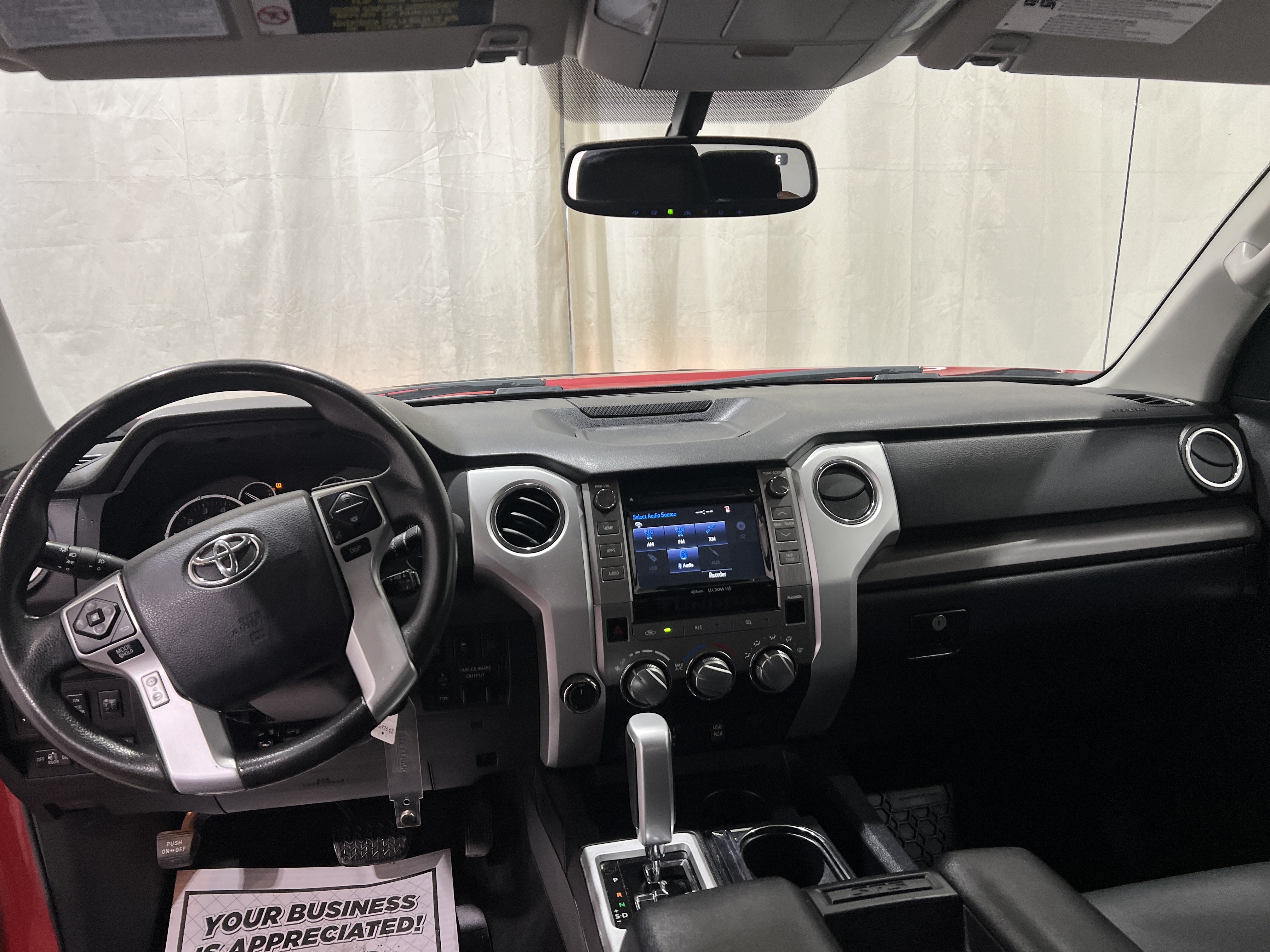 Used 2017 Toyota Tundra SR5 AWD/4WD image 8