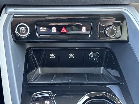 Used 2025 Audi Q5 Prestige AWD/4WD image 28
