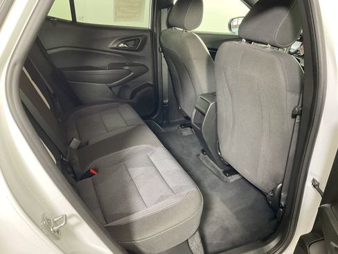 Used 2024 Chevrolet Trax RS w/ Driver Confidence Package FWD image 22