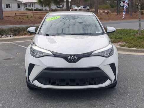 Used 2021 Toyota C-HR LE image 9