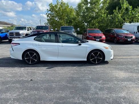 Used 2020 Toyota Camry XSE FWD image 4