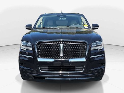 Used 2023 Lincoln Navigator Reserve AWD/4WD image 8
