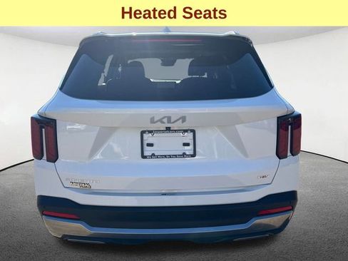 Used 2025 Kia Sorento EX w/ EX Panoramic Sunroof Package image 12