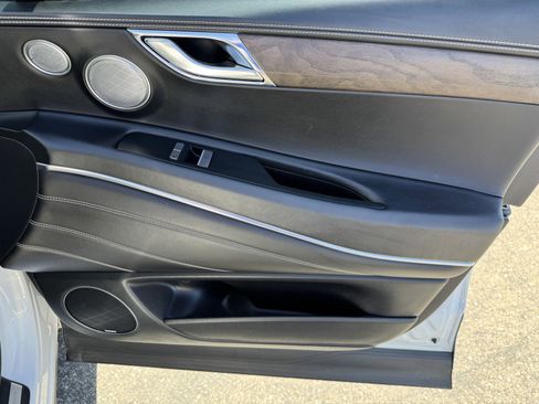 Used 2023 Genesis GV80 2.5T w/ Advanced Package image 9