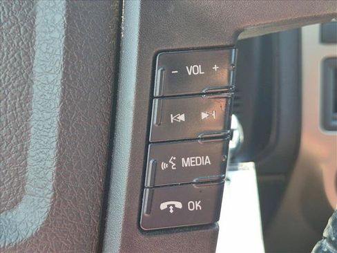 Used 2015 Ford Expedition XLT AWD/4WD image 13