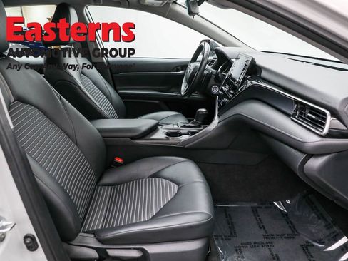 Used 2023 Toyota Camry SE image 23