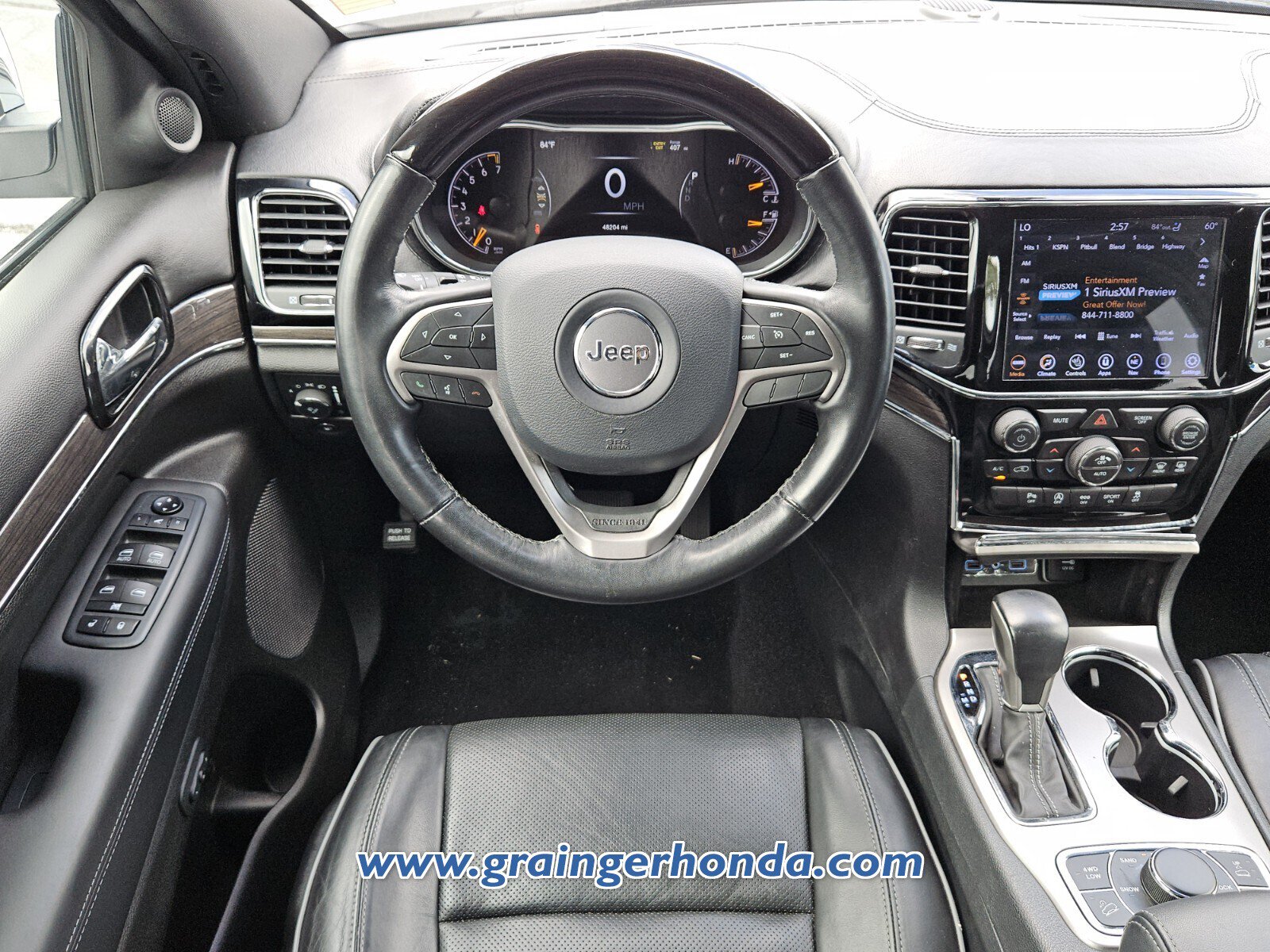 Used 2020 Jeep Grand Cherokee Overland AWD/4WD image 12