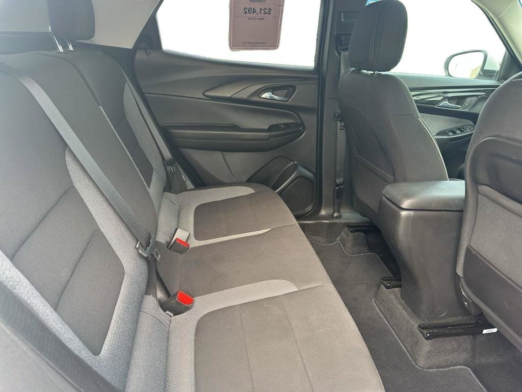Used 2025 Chevrolet TrailBlazer LT FWD image 5