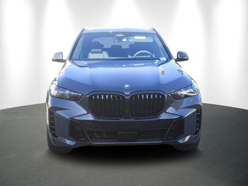 New 2026 BMW X5 xDrive50e w/ M Sport Package image 2