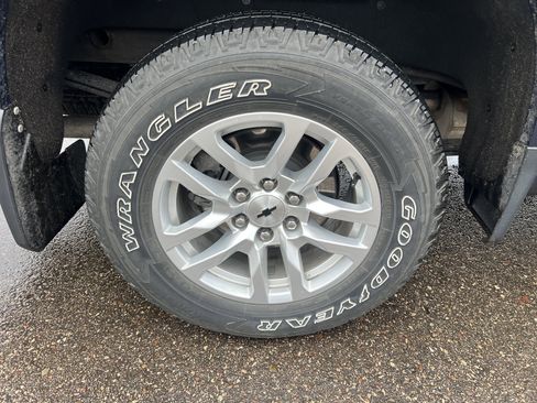 Used 2020 Chevrolet Silverado 1500 RST image 9