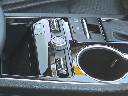 Used 2023 Kia K5 EX image 8