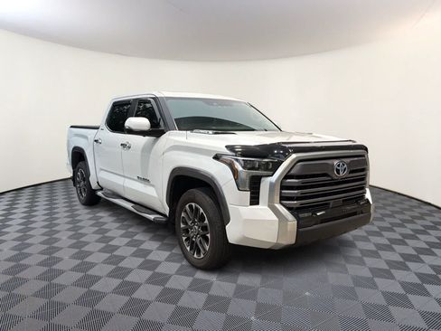 Used 2024 Toyota Tundra Limited AWD/4WD image 5