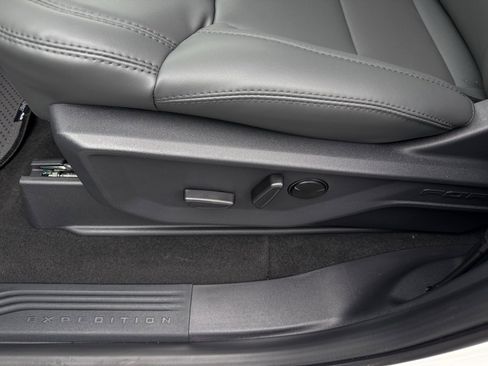 New 2026 Ford Expedition Max Active image 11