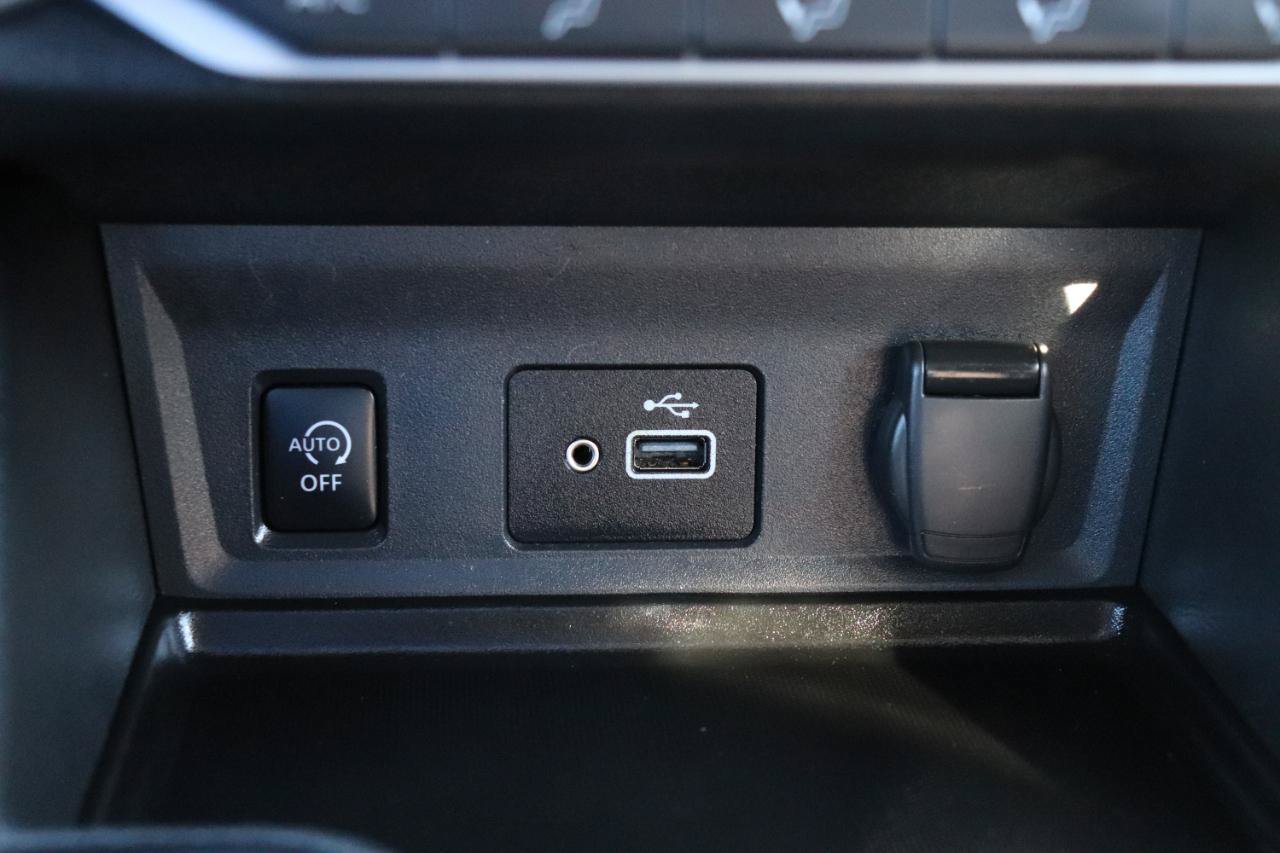 Used 2025 Nissan Sentra S FWD image 31