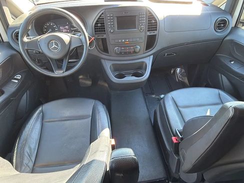 Used 2017 Mercedes-Benz Metris Passenger w/ Appearance Package image 25