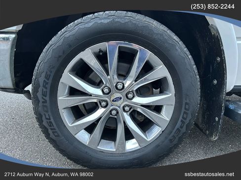 Used 2013 Ford F150 Lariat w/ Luxury Equipment Group image 8