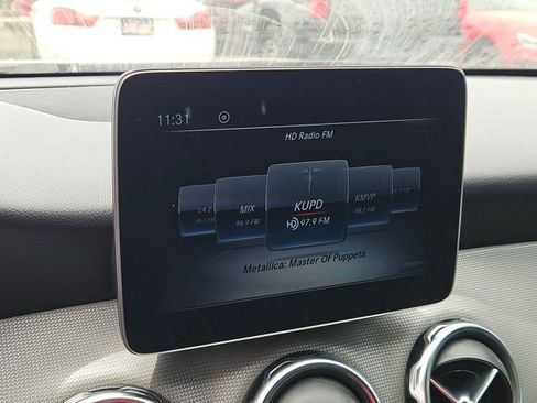 Used 2019 Mercedes-Benz GLA 250 image 11
