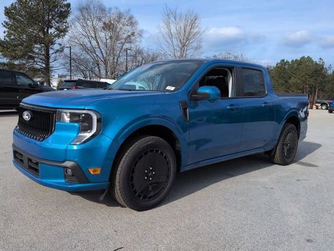 New 2026 Ford Maverick Lobo image 8