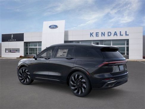 New 2026 Lincoln Nautilus Reserve w/ Jet Appearance Package image 4