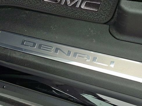 New 2026 GMC Yukon XL Denali w/ Denali Reserve Package AWD/4WD image 18