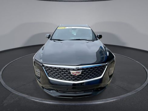 Certified 2025 Cadillac XT4 Premium Luxury FWD image 3