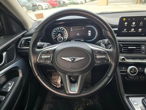 Used 2023 Genesis G70 2.0T image 14