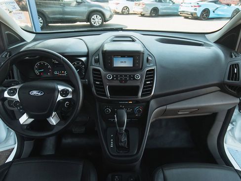 Used 2022 Ford Transit Connect XL image 19