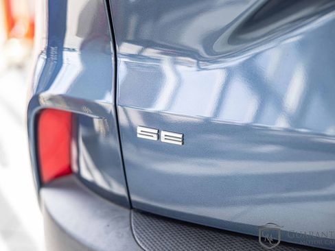 Used 2020 Ford Escape SE image 14