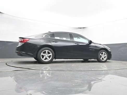 Used 2017 Chevrolet Malibu LS FWD image 28